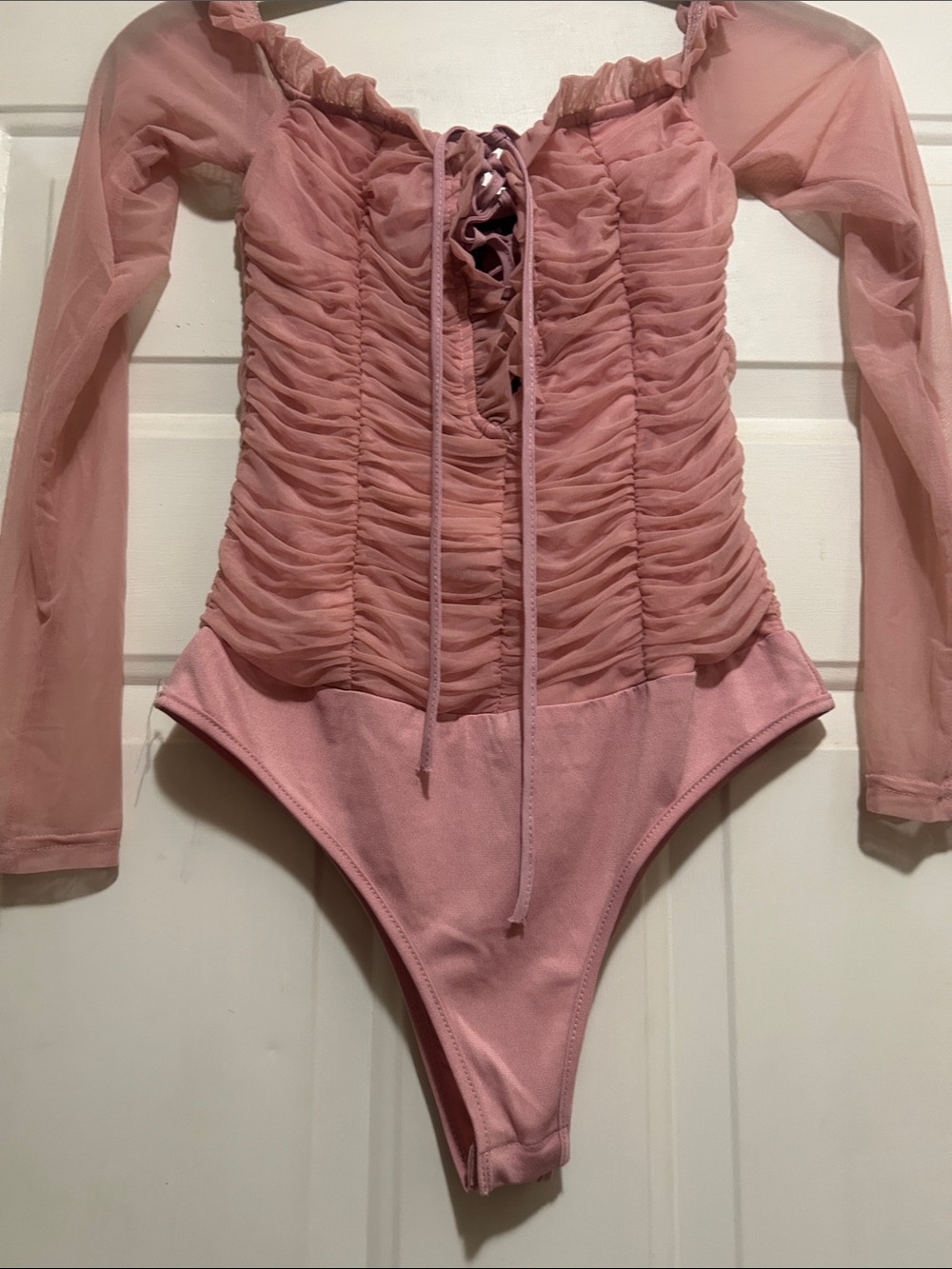 $10 ⭐️ Fashion Nova NWT Ruched Long-Sleeve One-Piece Bodysuit!